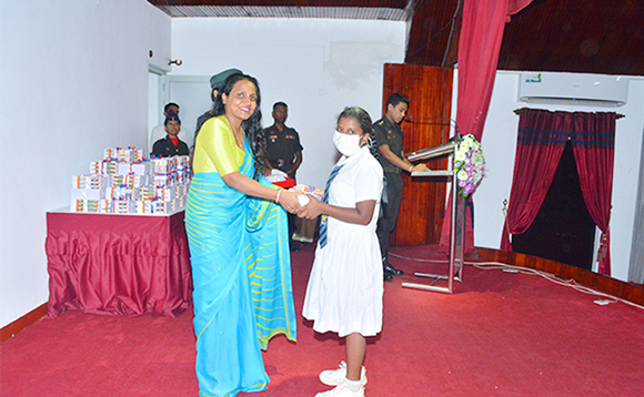 SLE and SLAWC Seva Vanitha Ladies Join Hands for a Book Donation