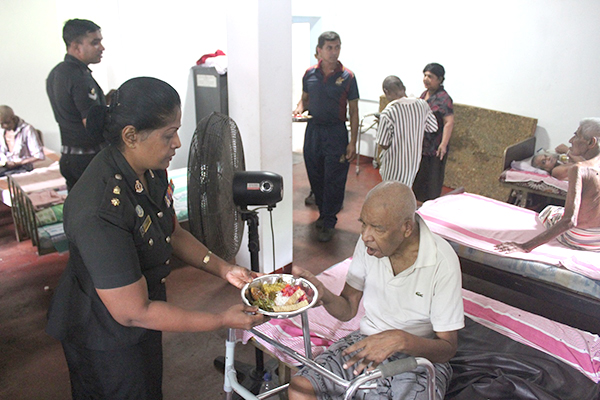 Medical Corps Seva Vanitha Offers Meals to Adults
