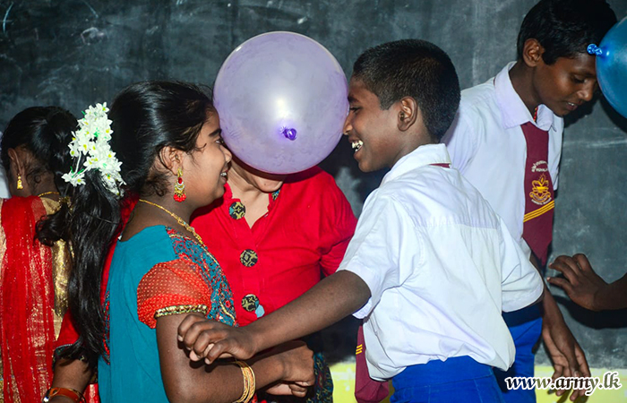 GW Seva Vanitha Ladies Make Children Happy on Account of Children’s Day