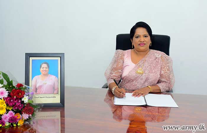 SLASC-SVB New Chairperson Accepts Duties at Her Office