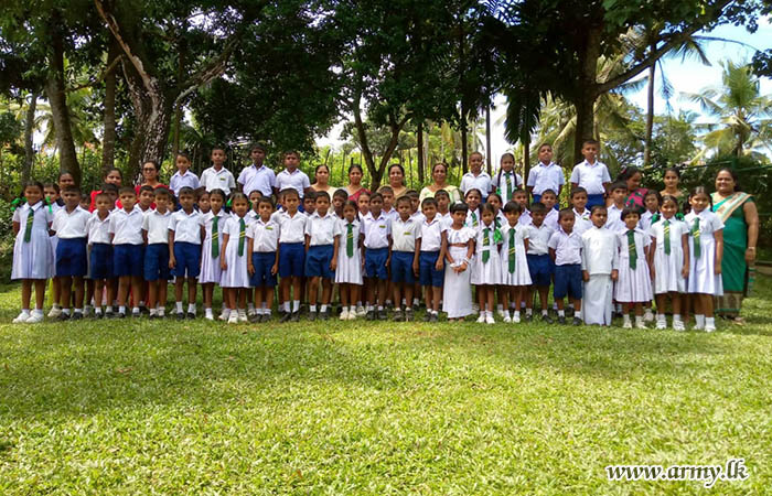 CAL Seva Vanitha Ladies Provide Incentives to Students at Randenigama Primary School, Galle