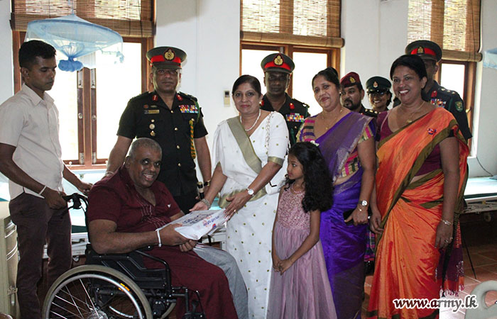 MIR Seva Vanitha Members Share Pleasantries with War Heroes at 'Abhimansala 2'