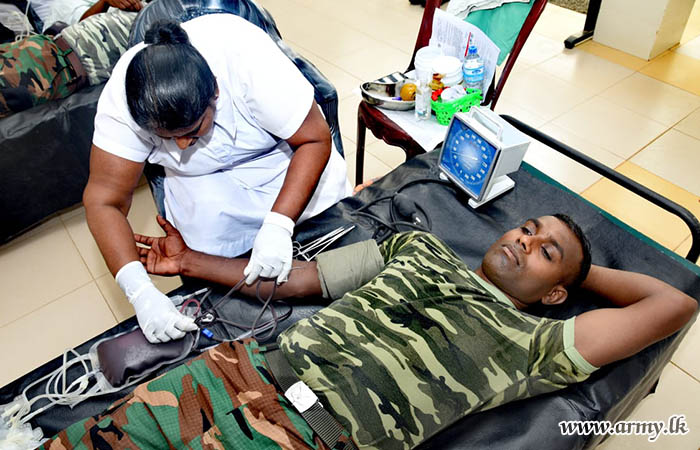 Sri Lanka Army Corps of Agriculture and Livestock (SLACAL) Holds a Blood Donation