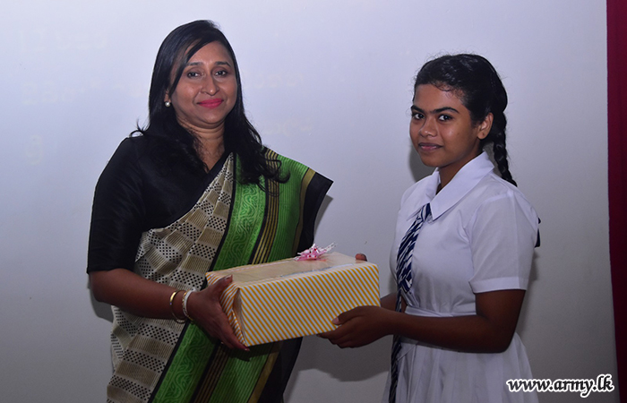 MIC-SVB conducts a Scholarship Donation Programme