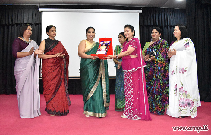 SLNG-SVB Bids Farewell to its Outgoing Chairperson