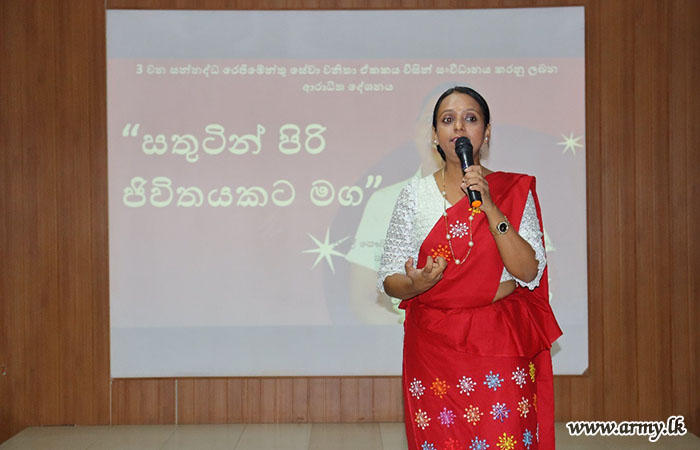 SLAC-SVB Hosts Lecture on ‘The Path to a Joyful Life’