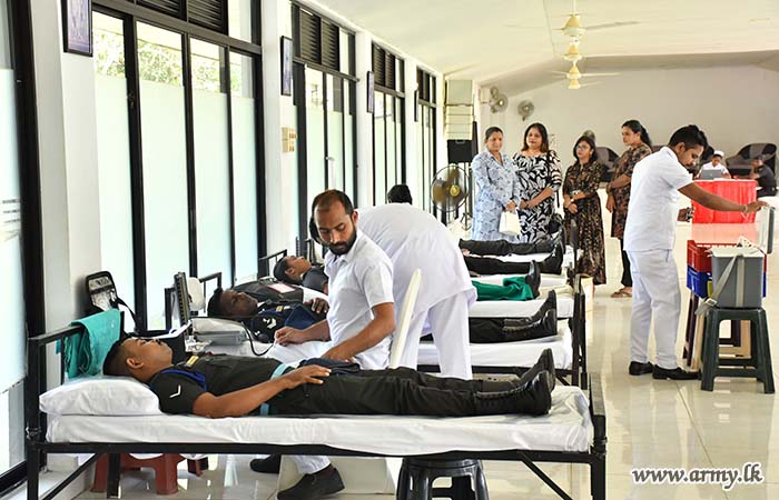 இலங்கை சமிக்ஞை படையணி சேவை வனிதையரால் இரத்த தானம் மற்றும் நலன்புரி  திட்டம்