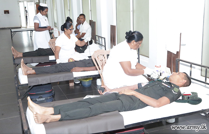 සන්නද්ධ බුද්ධි බලකා සේවා වනිතා ශාඛාවෙන් රුධිර පරිත්‍යාග වැඩසටහනක්