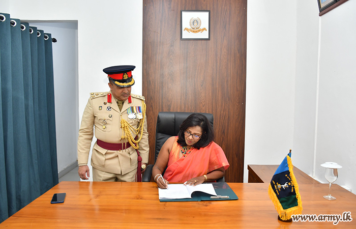இலங்கை சமிக்ஞைப் படையணியின் சேவை வனிதையர் பிரிவின்  புதிய தலைவி கடமை பொறுப்பேற்பு