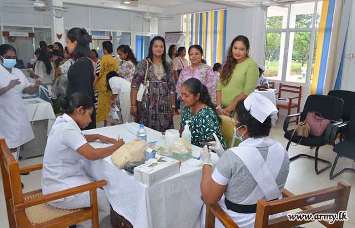 ශ්‍රී ලංකා යුද්ධ හමුදා සේවා බලකා සේවා වනිතා ශාඛාවෙන් වෙතික් වෛද්‍ය කඳවුරක්