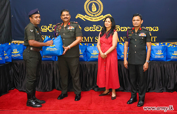 இராணுவ சேவை வனிதையரால் பாதிக்கப்பட்டவர்களுக்கு உலர் உணவு பொதிகள் வழங்கல்