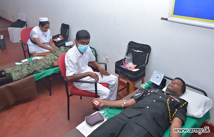 இலங்கை இராணுவ சேவைப் படையணி சேவை வனிதையரால் இரத்ததான முகாம்