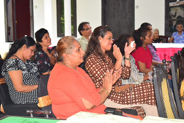 SLSR Seva Vanitha Ladies Treat Elders